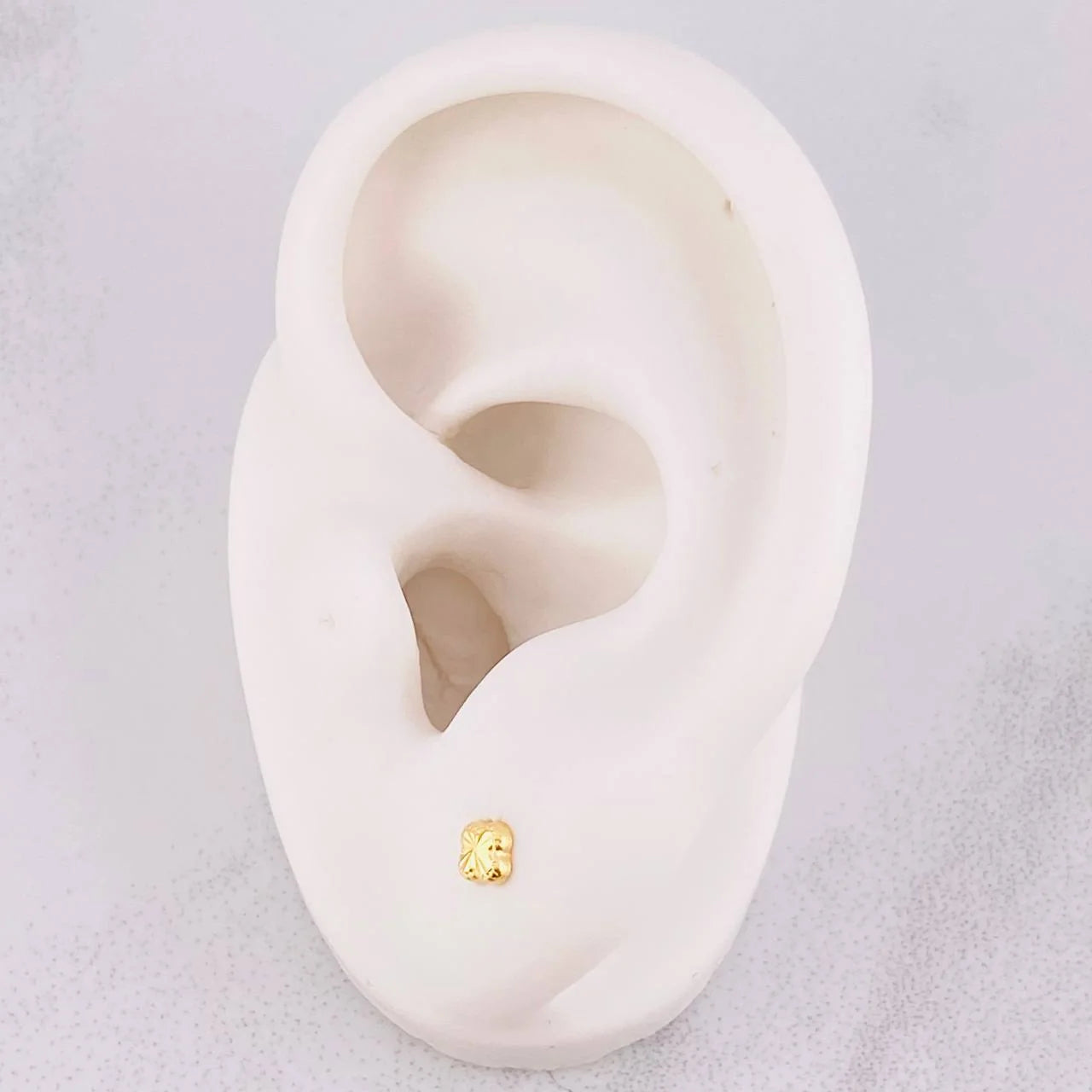 Topos Trebol 0.4g / 3.5mm Oro Amarillo 18K