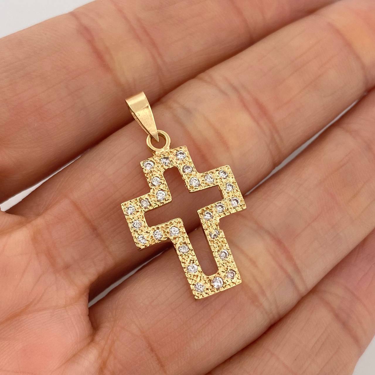 Dije Cruz Silueta 2 g / 3 cm Oro Amarillo 18K