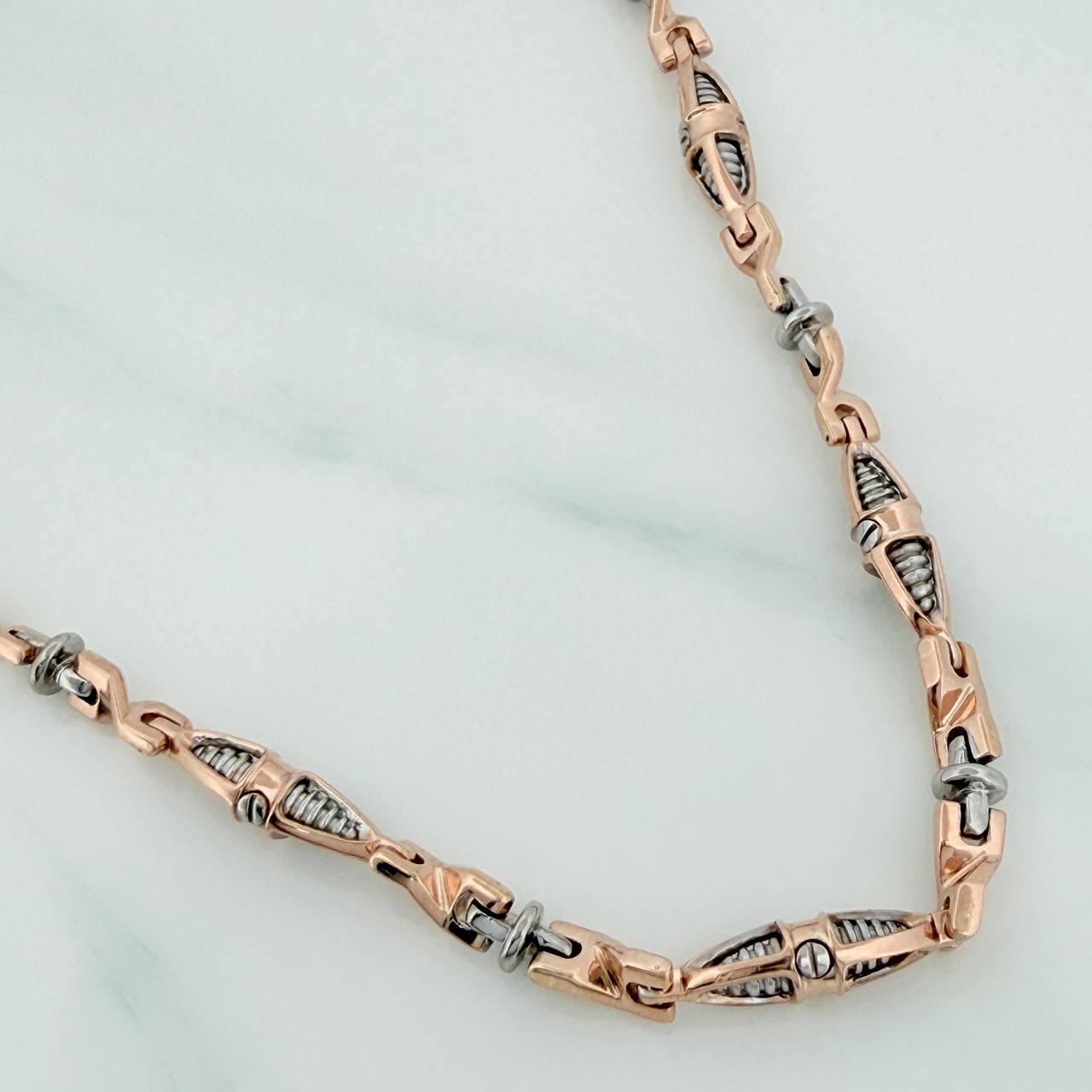 Cadena Rustica Dubai 57.95 g / 70.3 cm / 4.75 mm Dos Oros Blanco Rosa 18K