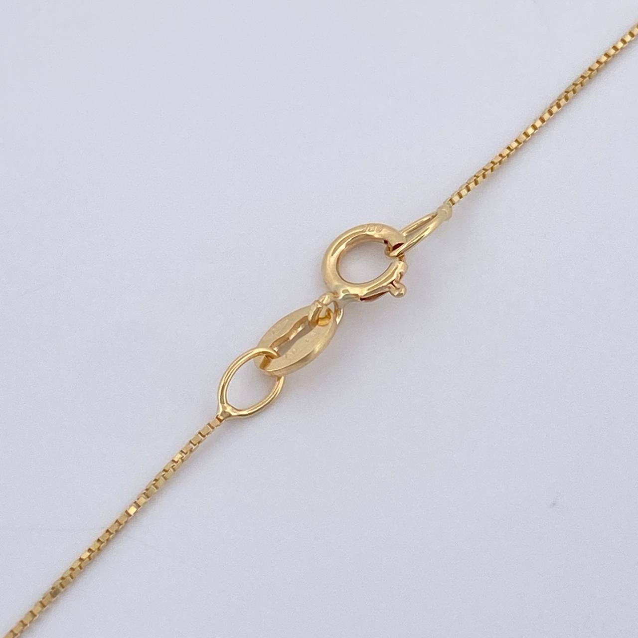 Set Cadena y Dije Veneciana + Virgen Milagrosa 2gr / 40.2cm / Oro Amarillo 18K (Oferta) %