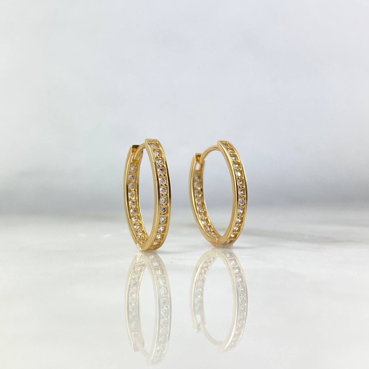 Candongas Ovalo 4.1gr / 2.1cm / Carril Unico Circones Blancos Oro Amarillo
