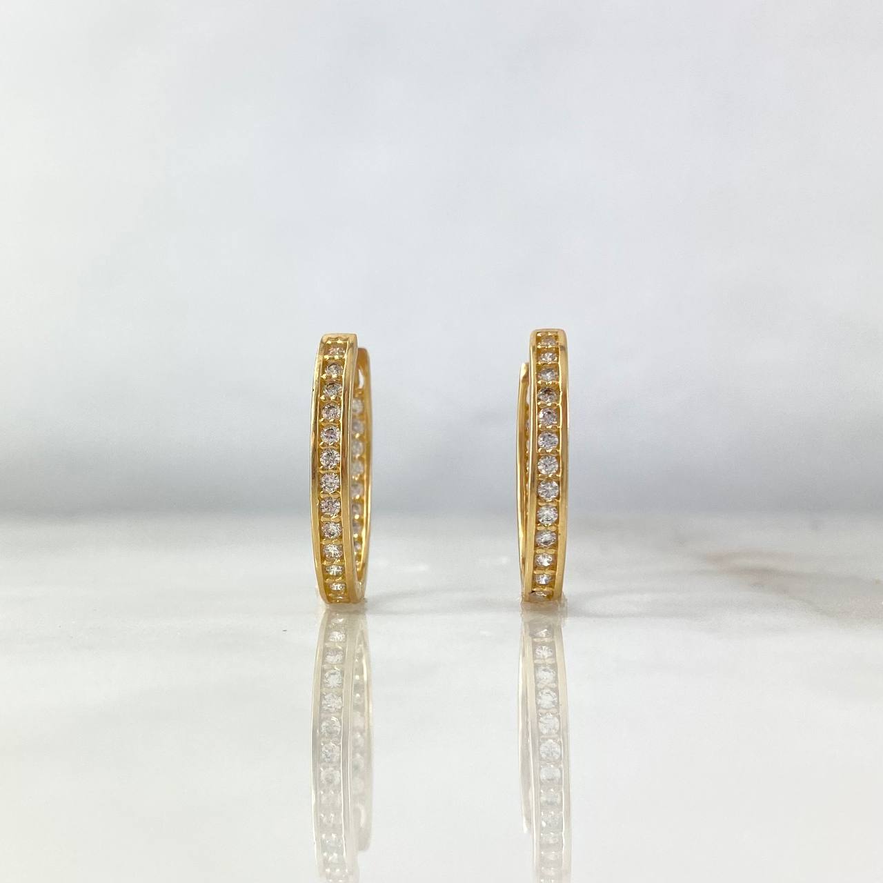 Candongas Ovalo 4.25gr / 2.1cm / Carril Unico Circones Blancos Oro Amarillo ©