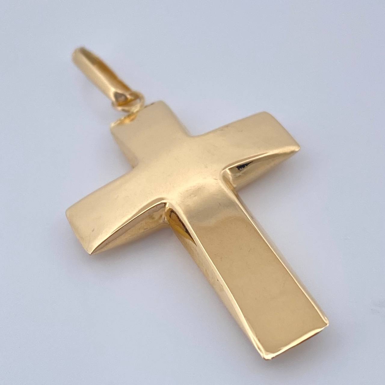Dije Cruz 1.95gr / 4cm / Oro Amarillo 18K $