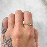 Anillo Chispa Ovalada Esmeralda 18pts - Diamante 2pts 0.95gr / T8 1/2 / Oro 18K
