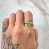 Anillo Flor de Loto Esmeraldas 80pts 2.25gr / T8 1/4 / Oro 18K