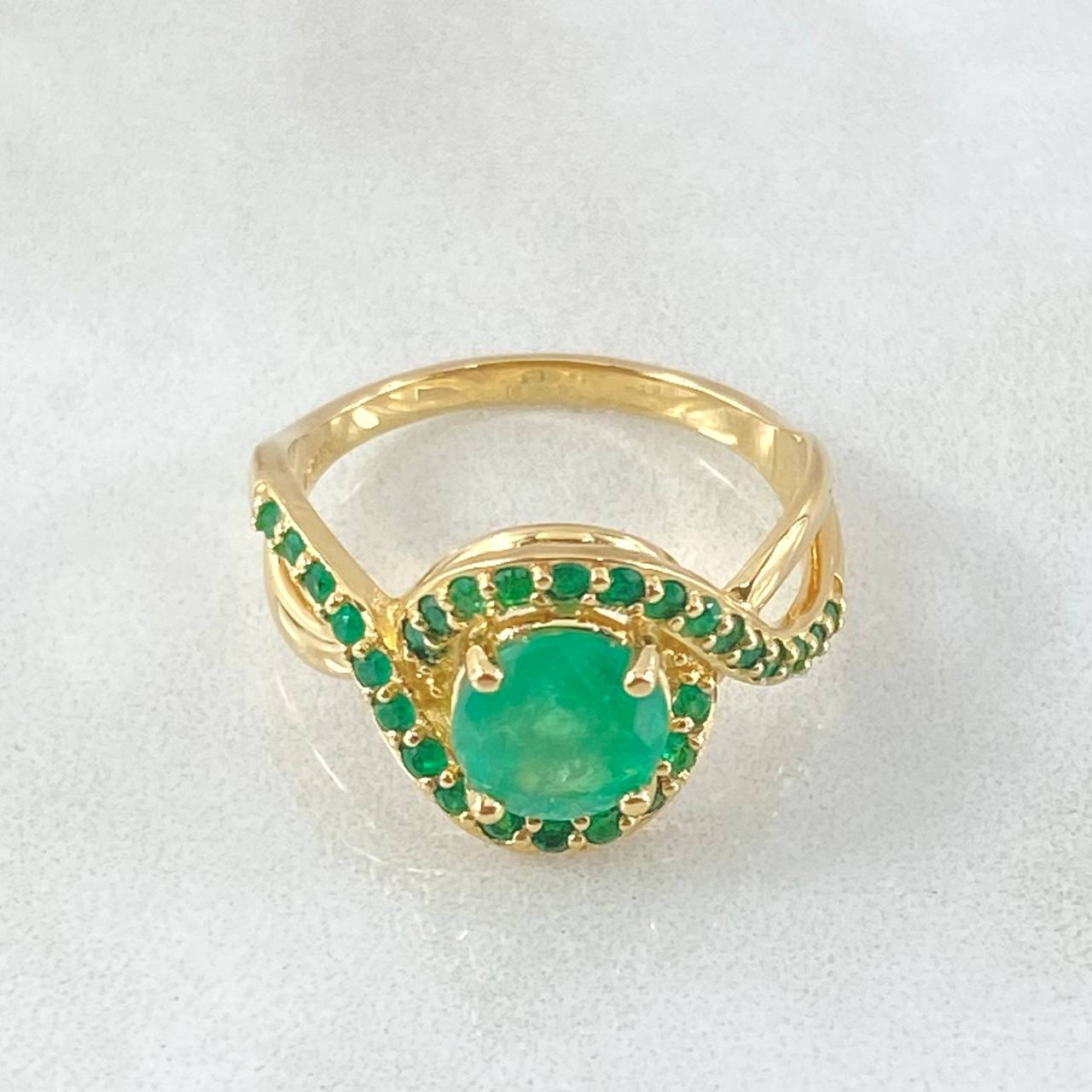 Anillo Ojo Triple Infinito Esmeraldas 1.80 Qts 4.4gr / T6 3/4 / Oro 18K