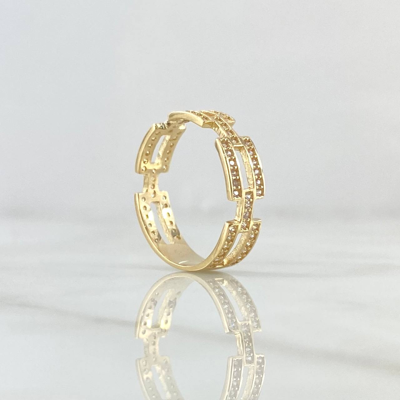 Anillo Eslabones Rectangulares 2.65gr / T7 1/2 / Circones Blancos Oro Amarillo 18K