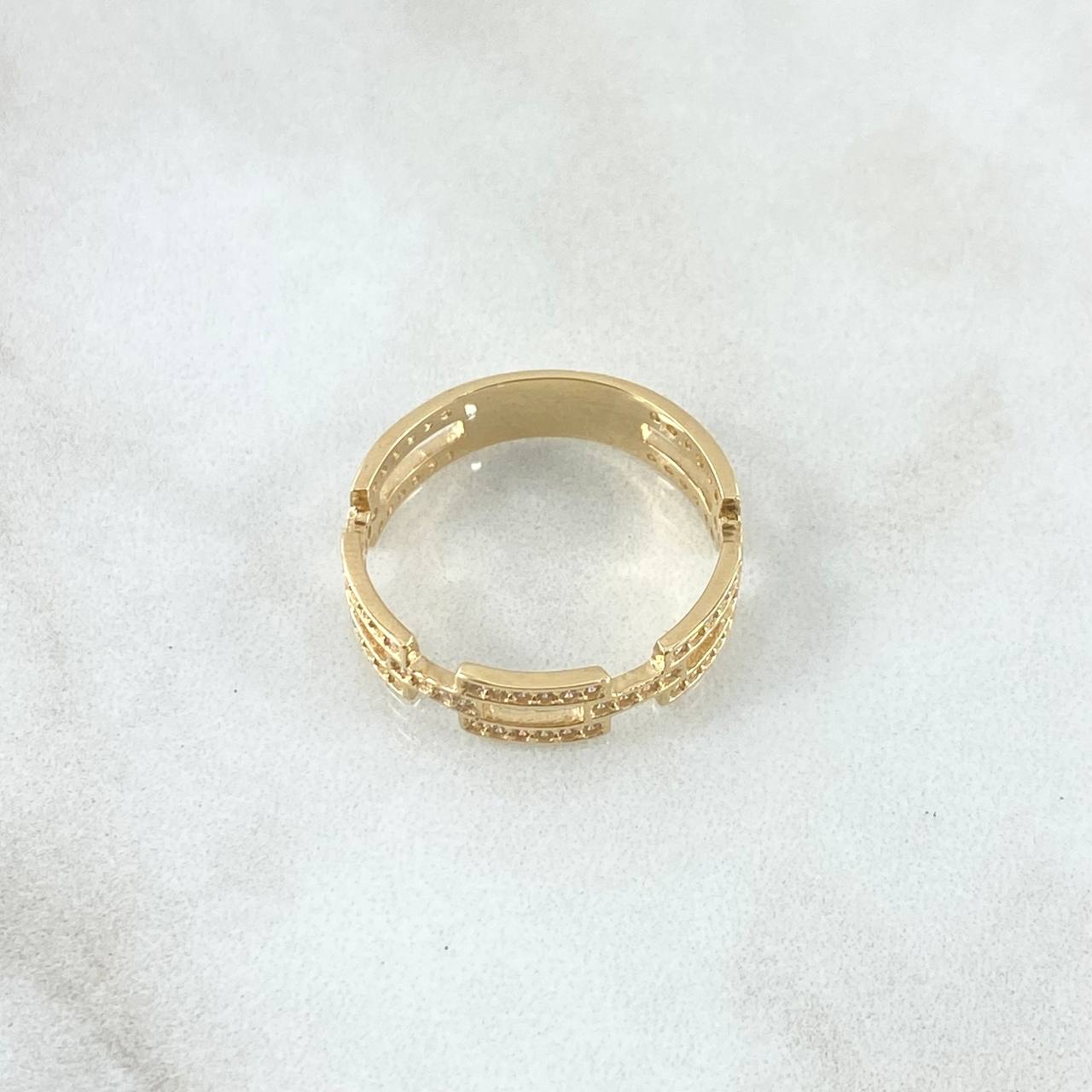 Anillo Eslabones Rectangulares 2.65gr / T7 1/2 / Circones Blancos Oro Amarillo 18K