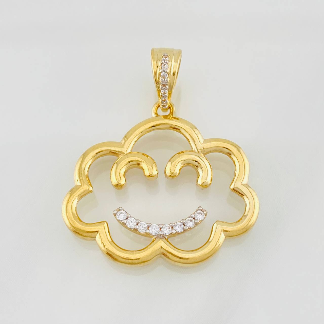 Dije Nube Sonriente 4.4g / 3cm Dos Oros Amarillo Blanco 18K