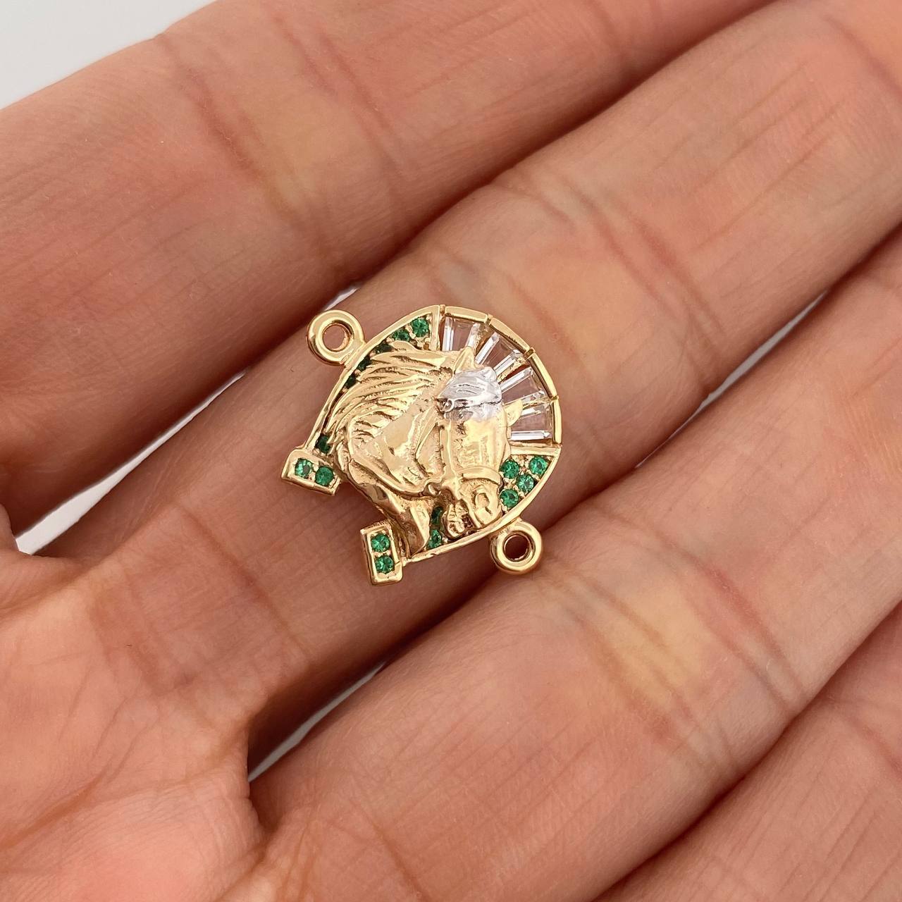 Herraje Herradura Caballo 1.95 g / 1.5 cm Dos Oros Amarillo Blanco 18K