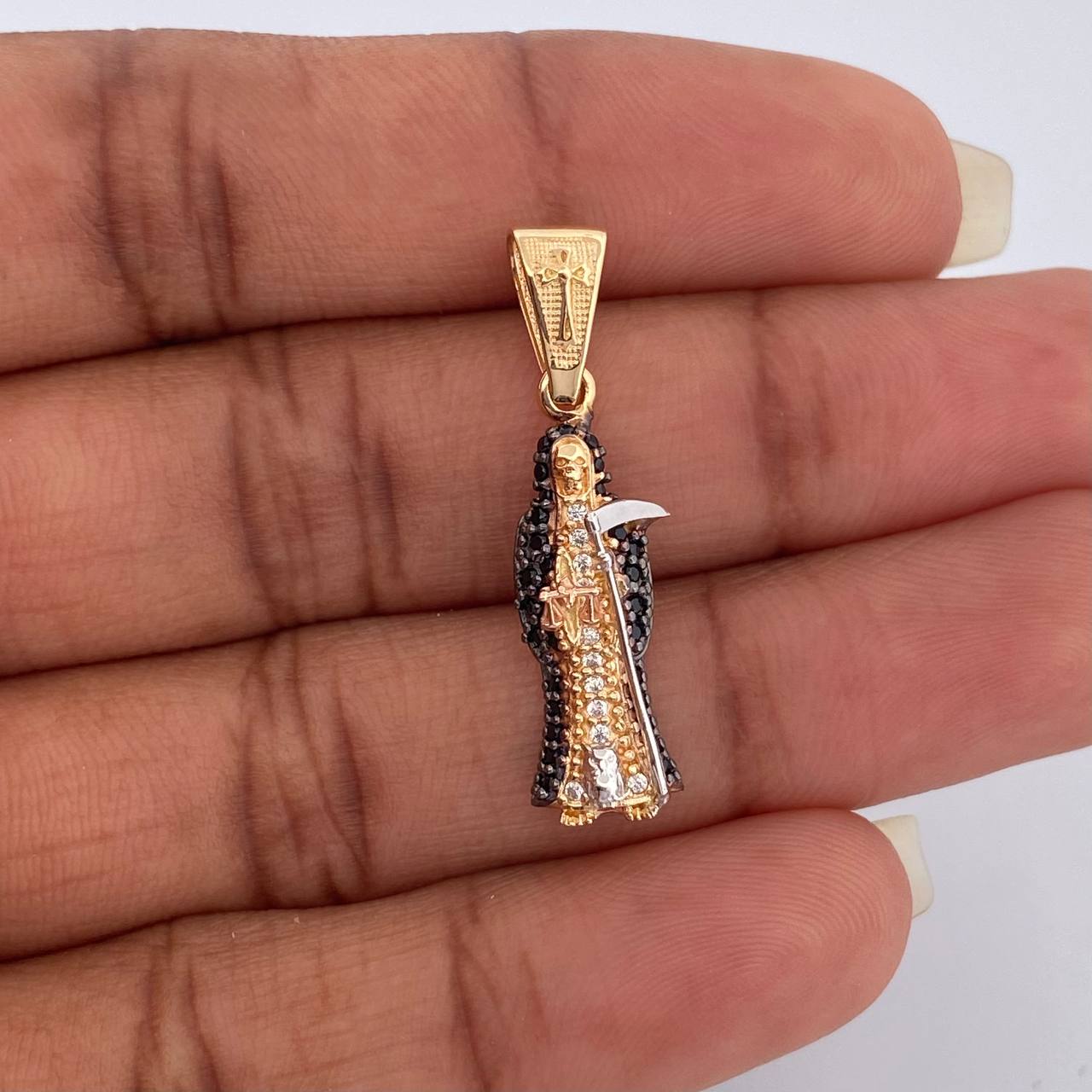 Dije Santa Muerte 2.6gr / 3cm / Tres Oros 18K %