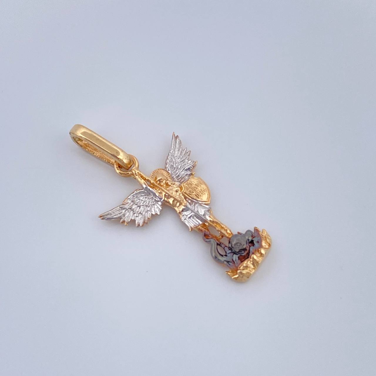 Dije San Miguel Arcangel 1.05gr / 2.3cm / Tres Oros 18K %