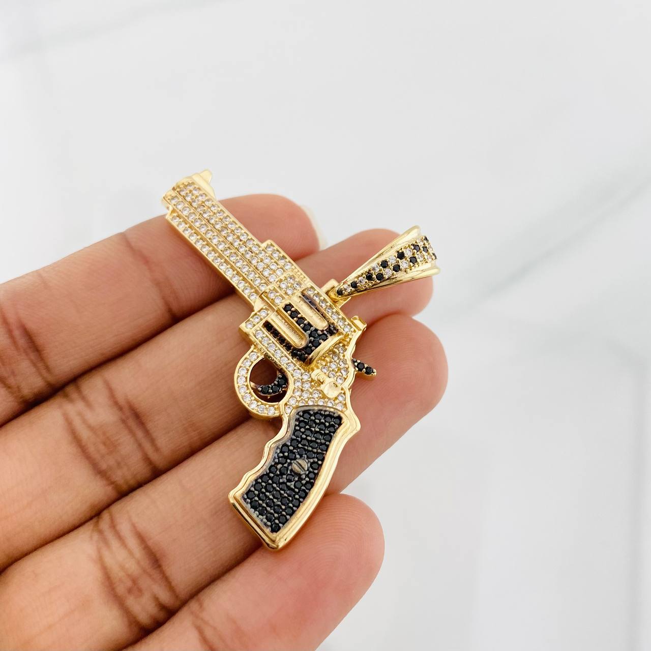 Dije Pistola 10g / 4.5cm Dos Oros Negro Amarillo 18K