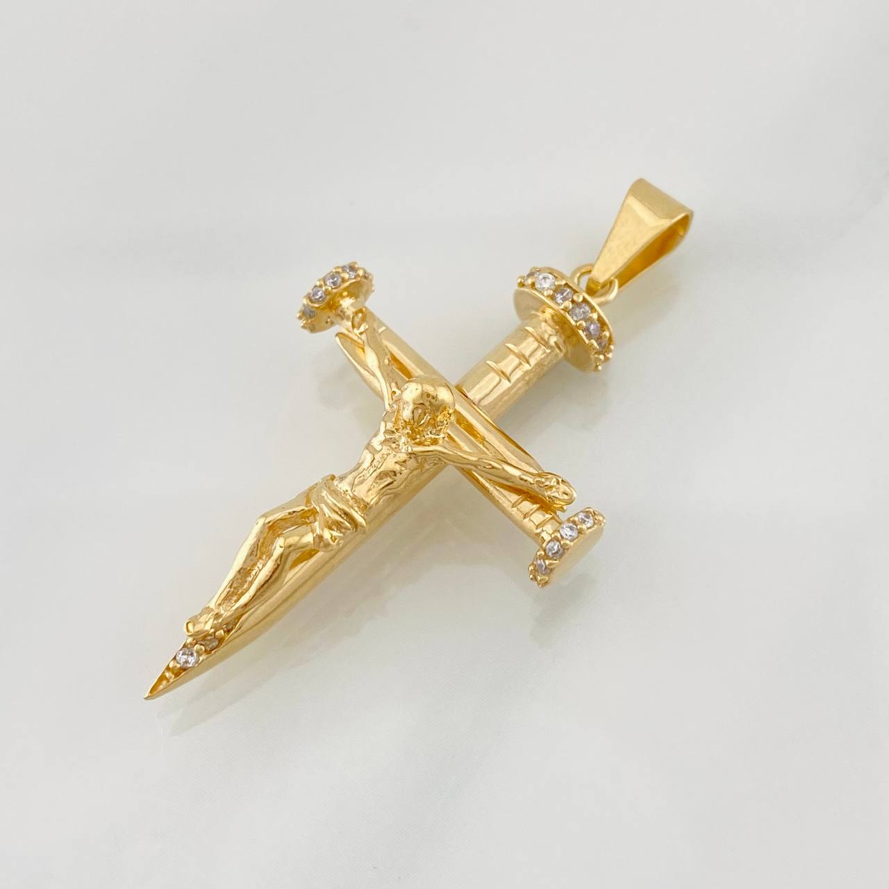 Dije Cruz Cristo 5.8g / 4.3cm Oro Amarillo 18K