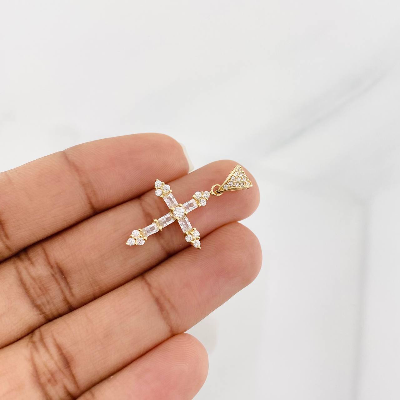 Dije Cruz 1.8g / 2.8cm Oro Amarillo 18K