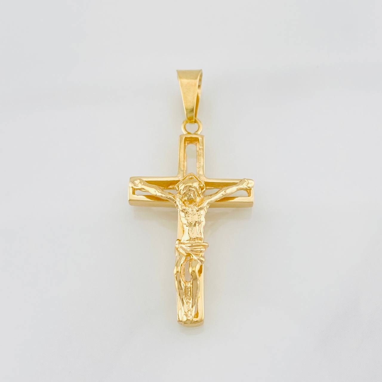 Dije Cruz Cristo 4.1g / 3.8cm Oro Amarillo 18K