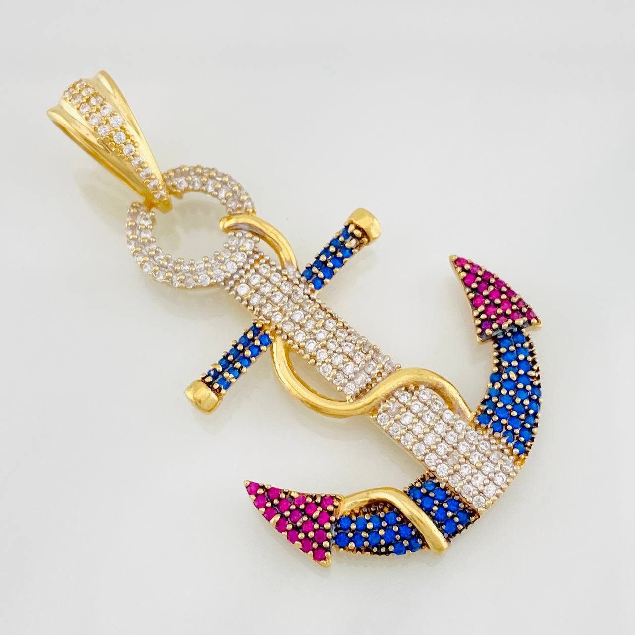 Dije Ancla 6.5g / 5cm Tres Oros 18K