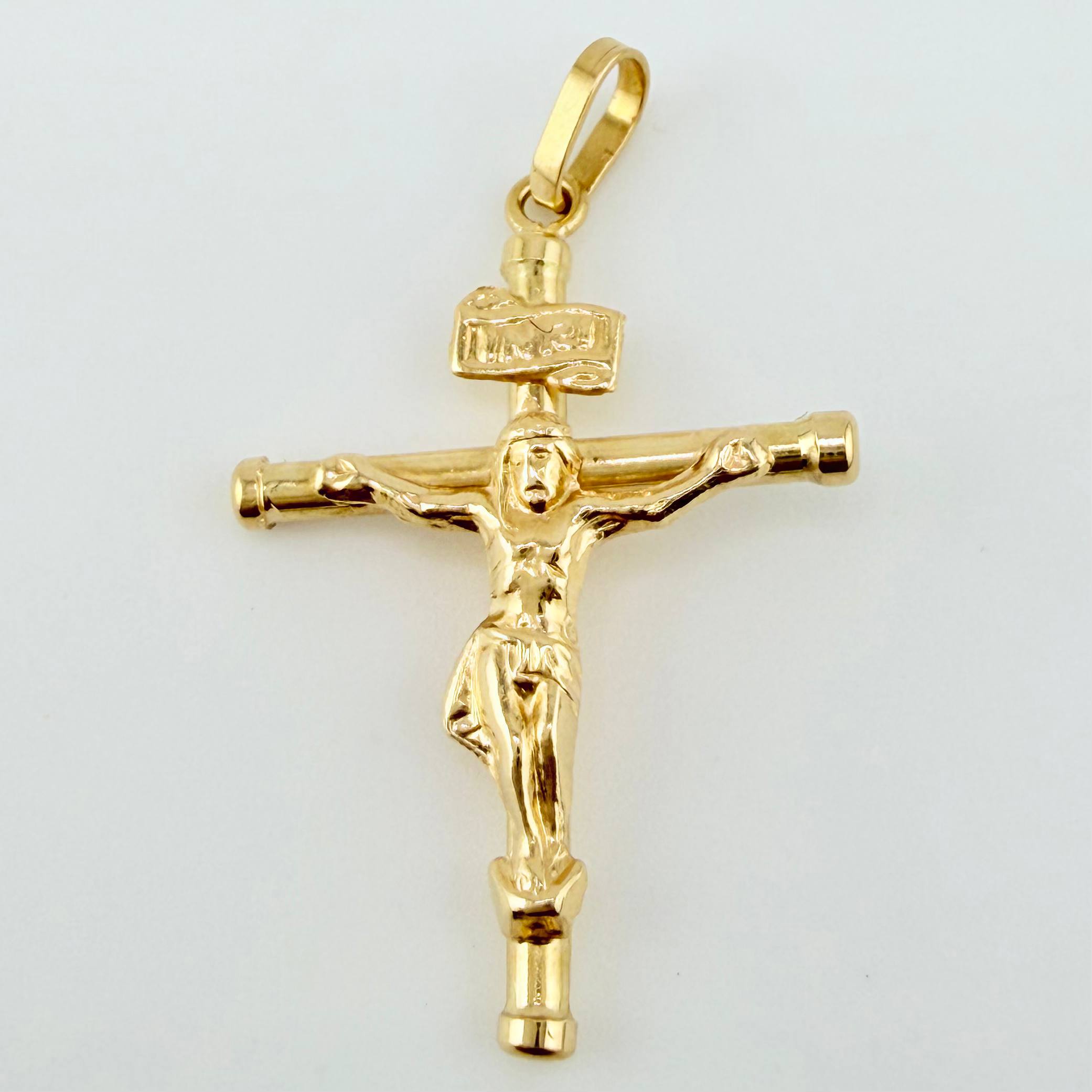 Dije Cristo Cruz 1.25gr / 3.3cm / Oro Amarillo 18K ©