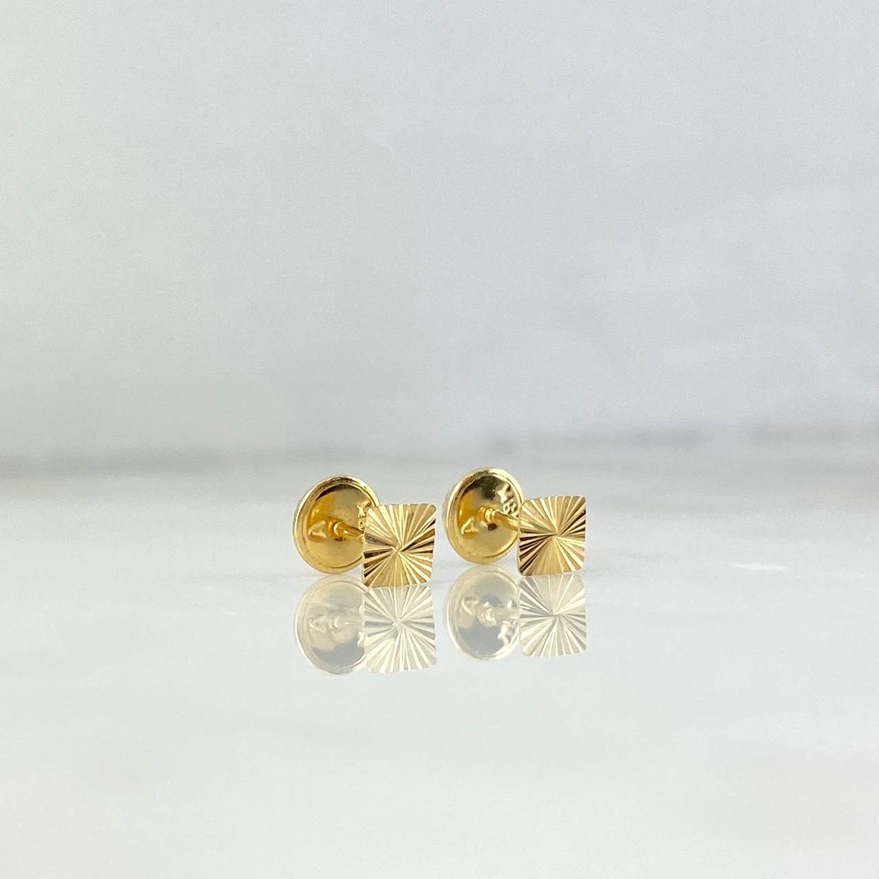 Topos Cuadrado Diamantado 0.5gr / Oro Amarillo *
