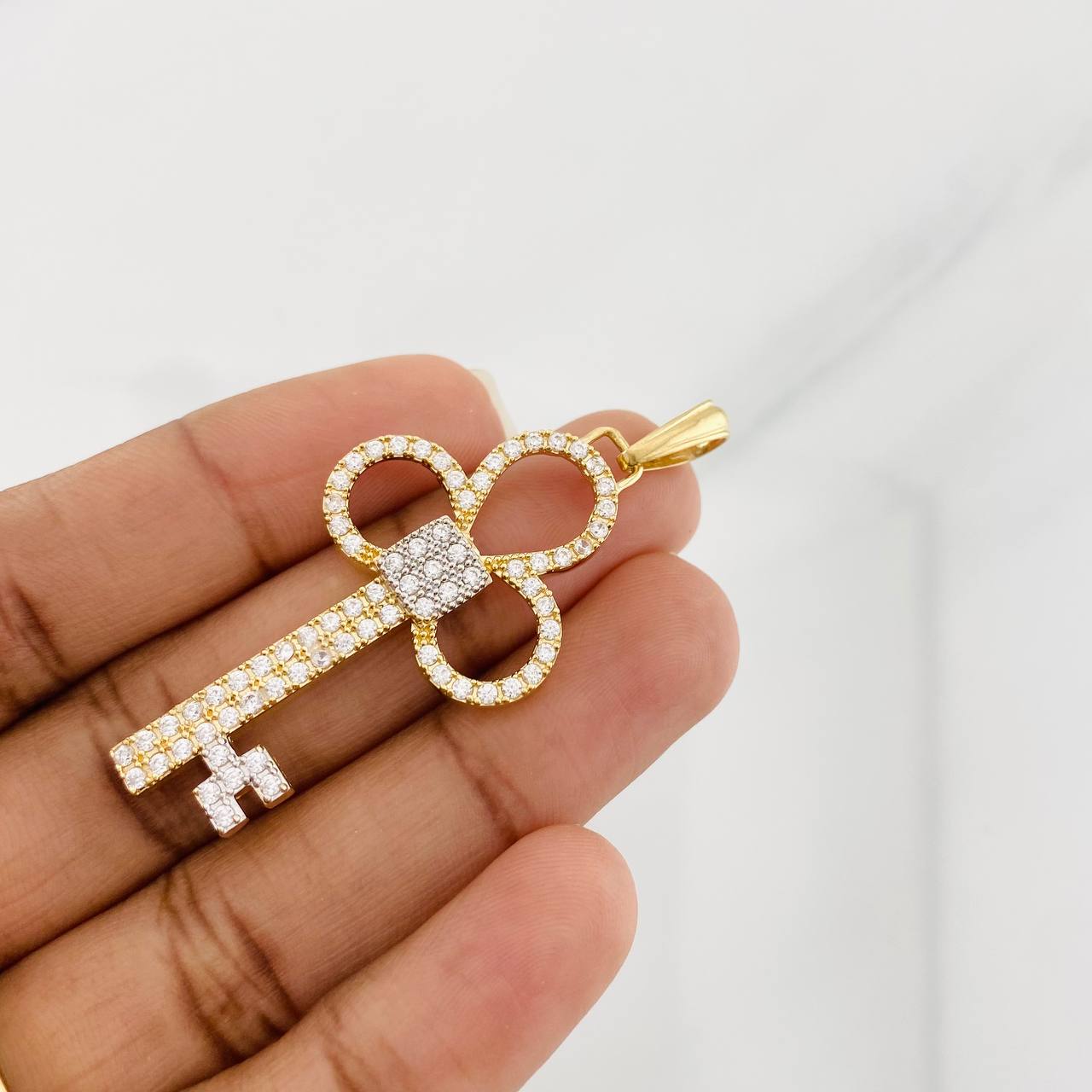 Dije Llave 6g / 5.5cm Dos Oros Amarillo Blanco 18K