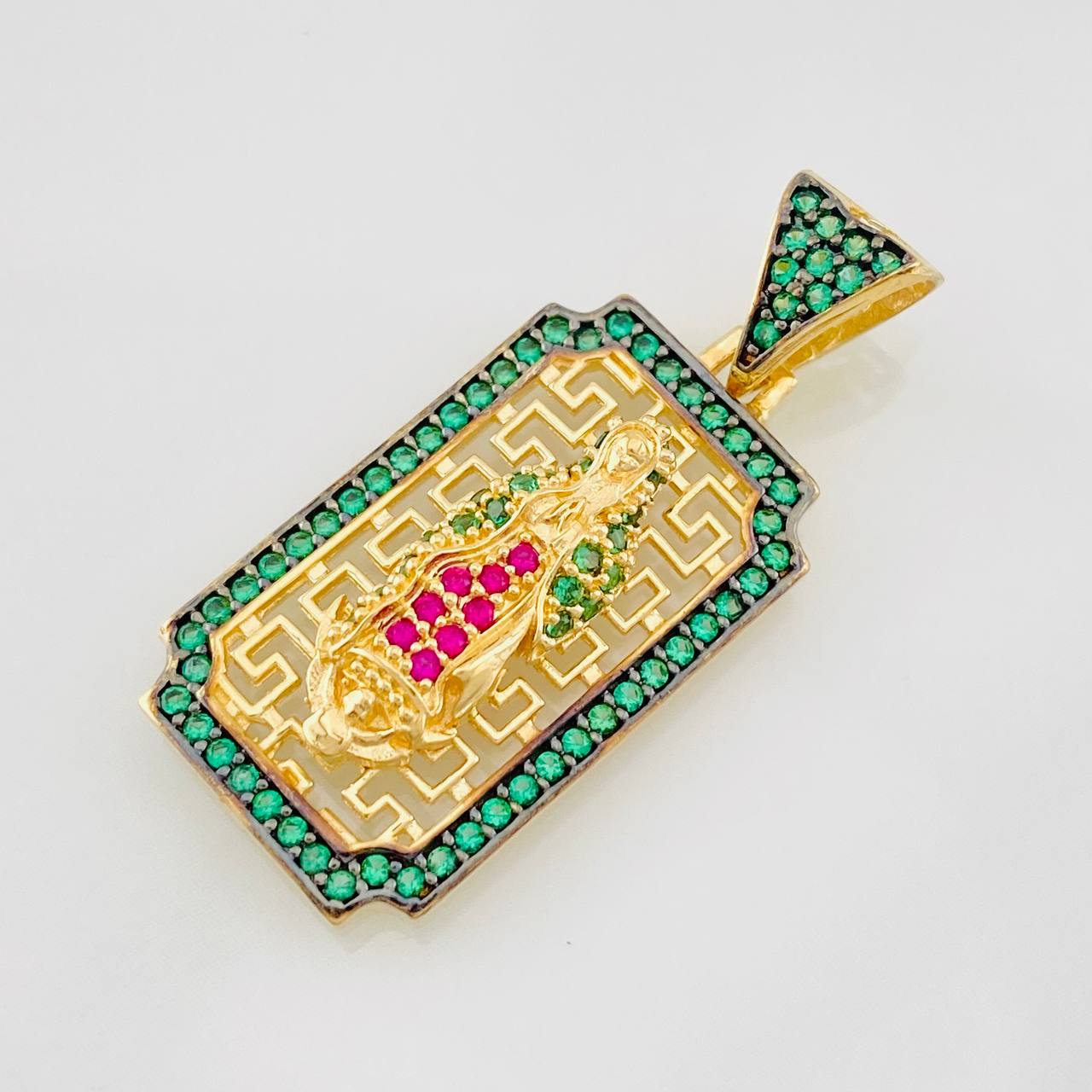 Dije Virgen de Guadalupe 3.6g / 3cm Dos Oros Negro Amarillo 18K