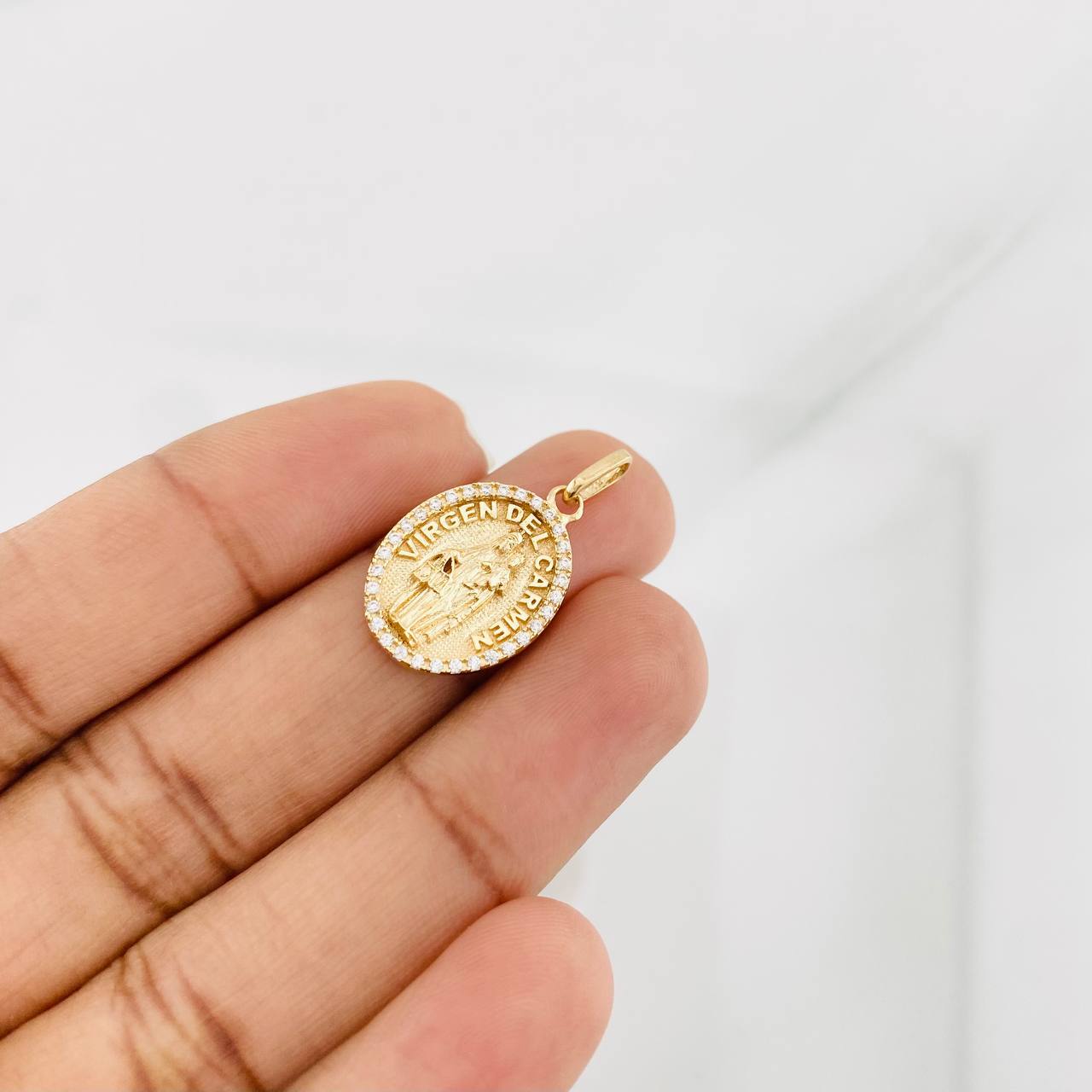 Dije Virgen del Carmen 2.15g / 2.5cm Oro Amarillo 18K