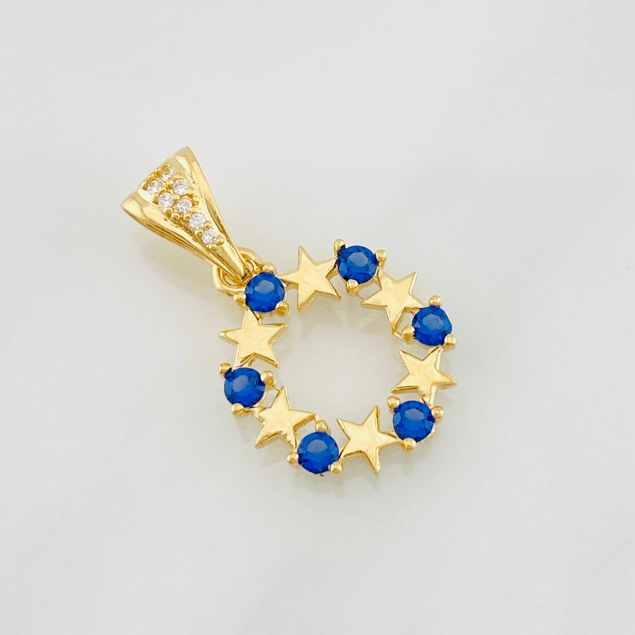 Dije Estrellas 1.85g / 2.5cm Oro Amarillo 18K