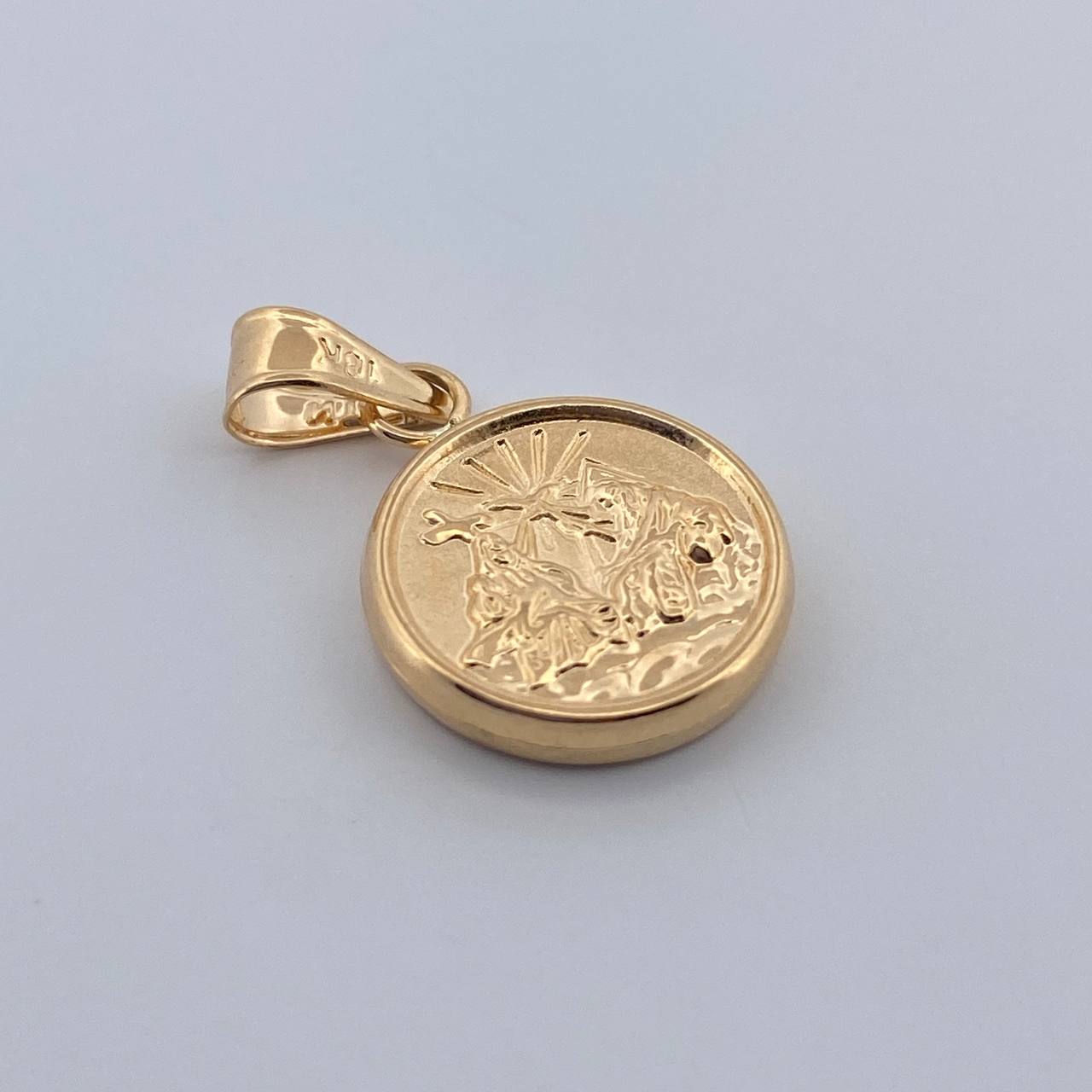 Dije Santo Bautizo 0.85gr / 2.02cm / Oro Amarillo 18K $