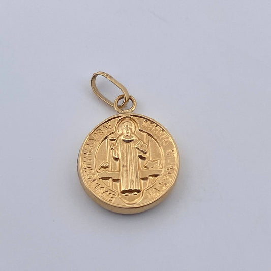 Dije San Benito 0.7gr / 2cm / Oro Amarillo 18K $