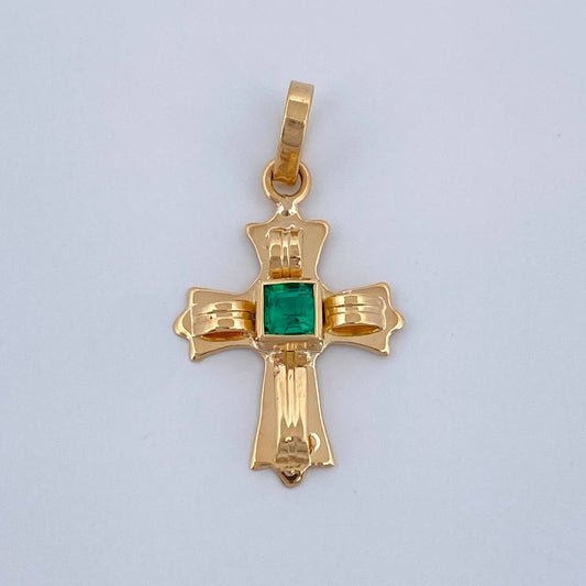 Dije Cruz plana Esmeralda 0.9pts 0.65gr / 2cm / Oro Amarillo 18K &