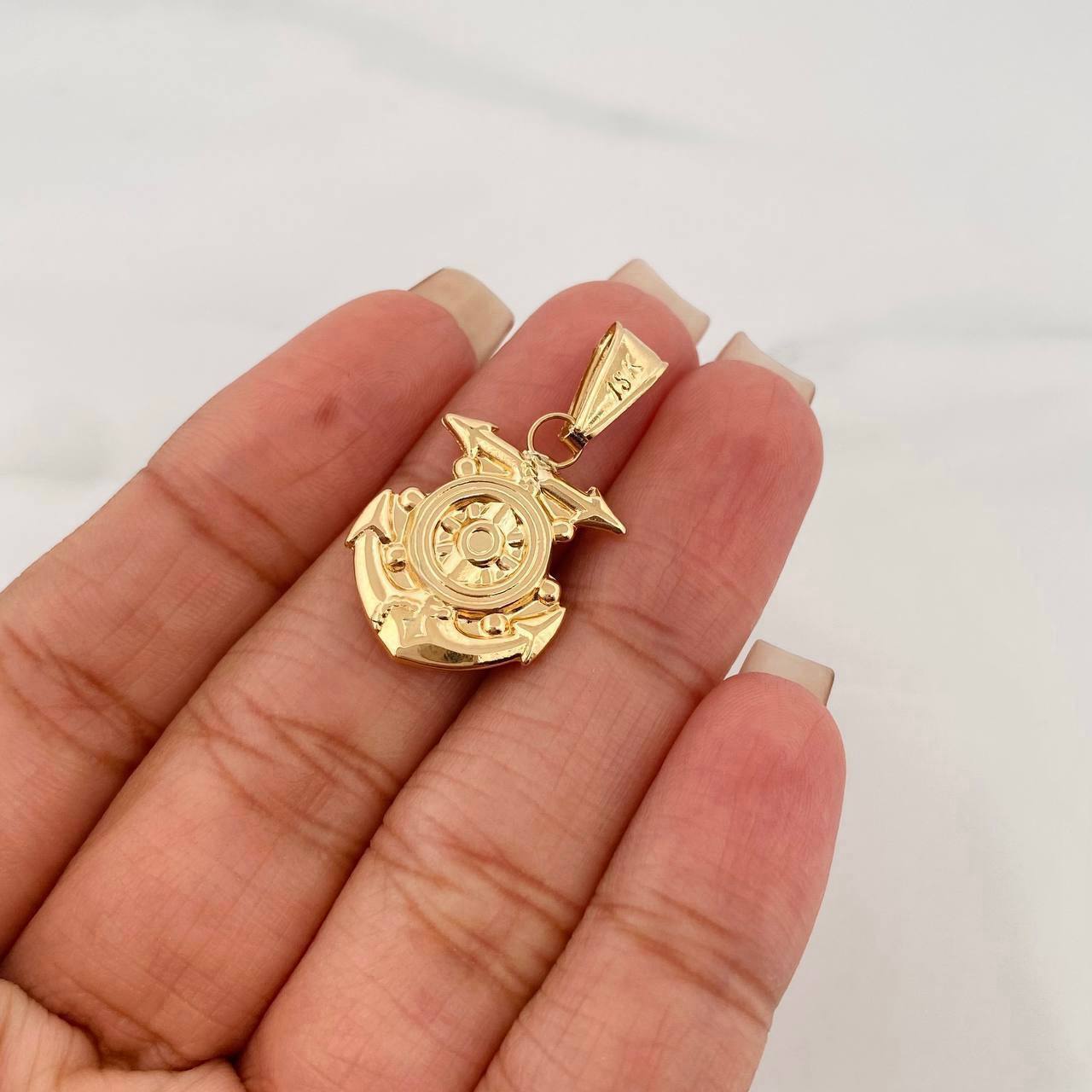 Dije Ancla 1.7 g / 3.1 cm Oro Amarillo 18K