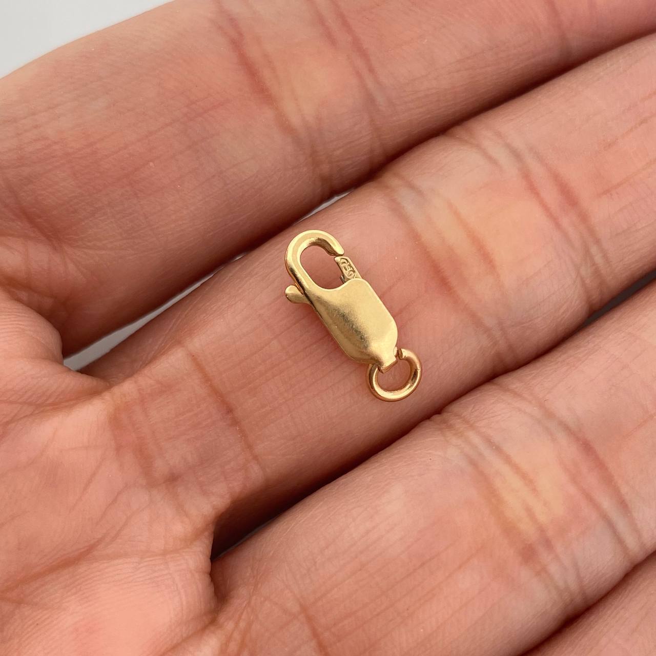 Broche 0.8 g Oro Amarillo 18K
