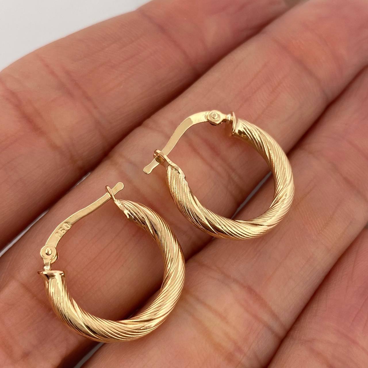 Candongas Mary 2.15 g / 1.8 cm Oro Amarillo 18K