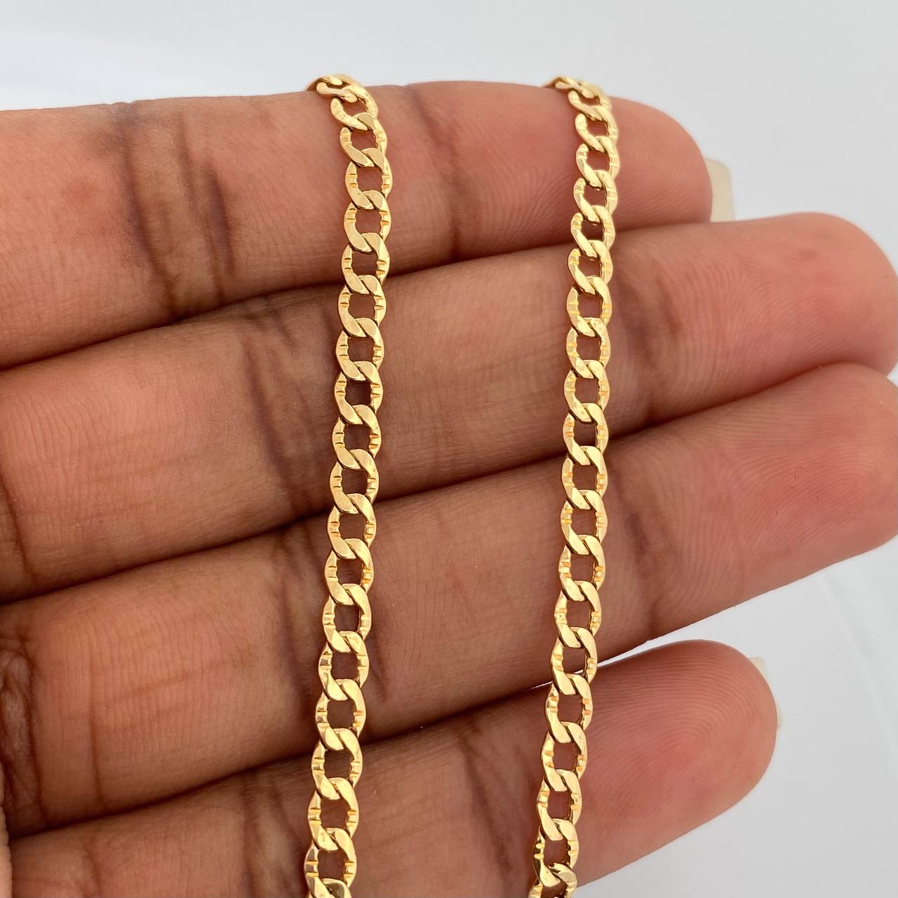 Cadena Cubana Diamantada 5.8gr / 60.5cm / 3.36mm Oro Amarillo +1 18K $