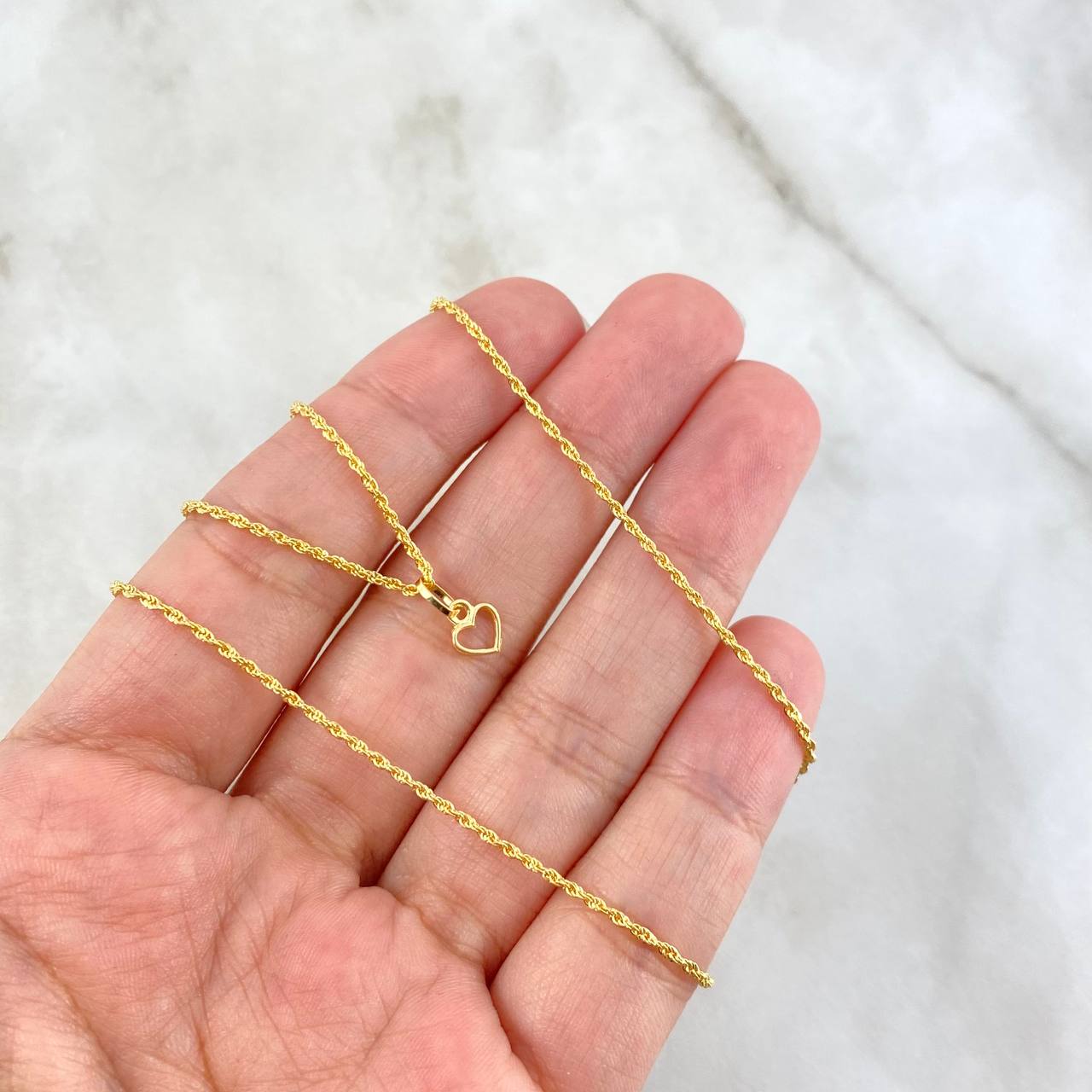 Cadena Lazo 0.95gr / 50cm + Dije Silueta Corazon 0.2gr / 1cm Oro Amarillo (Oferta)