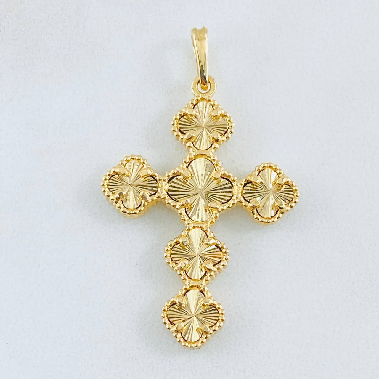 Dije Cruz Trebol Diamantado 5.1gr / 3.9cm / Oro Amarillo Nac.Esp. 18K