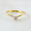 Anillo Solitario Curvo 2.05gr / T7 1/4 / Oro Amarillo 18K ©