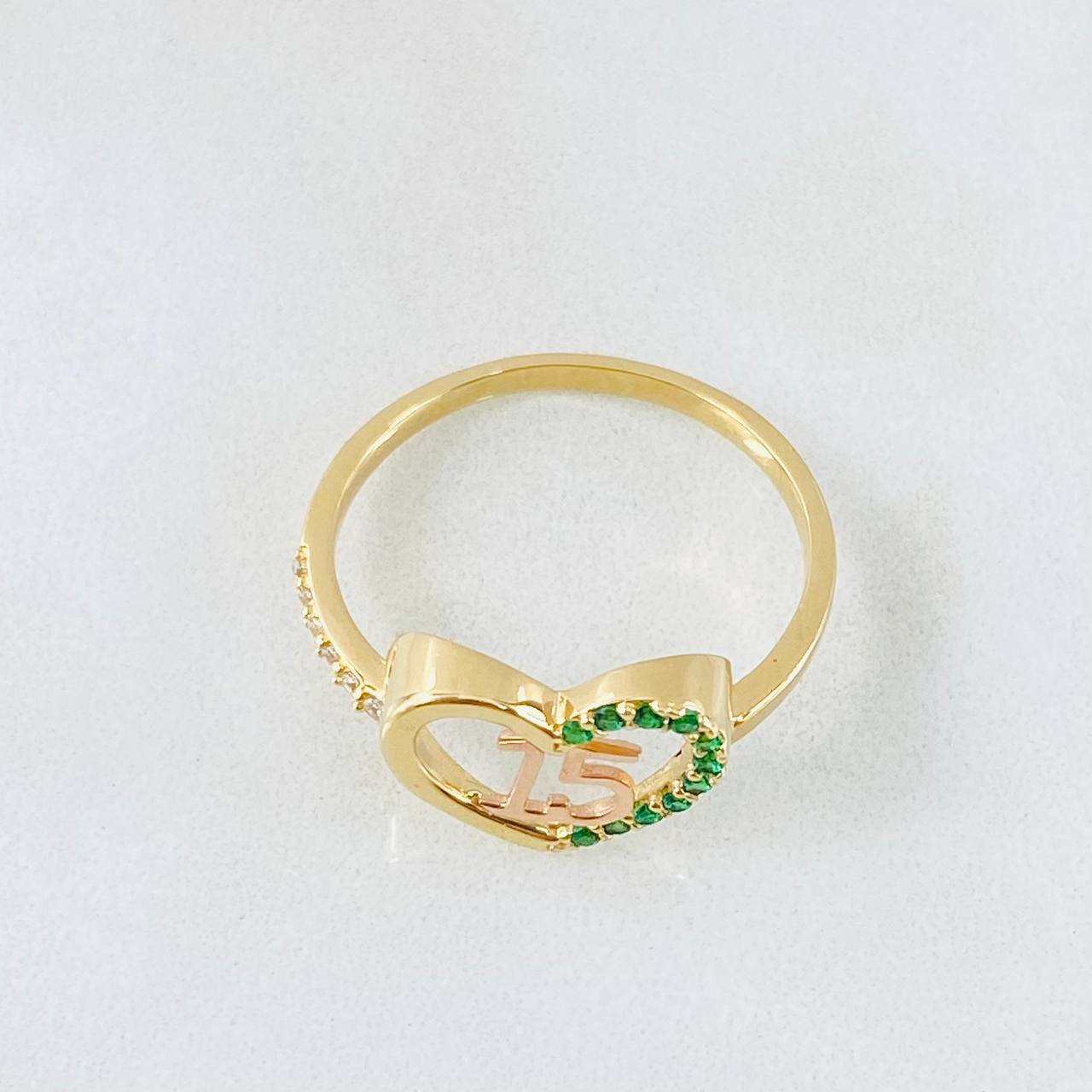 Anillo Quinces Corazón 2.95gr / T9 1/4 / Dos Oros Amarillo Rosa 18K