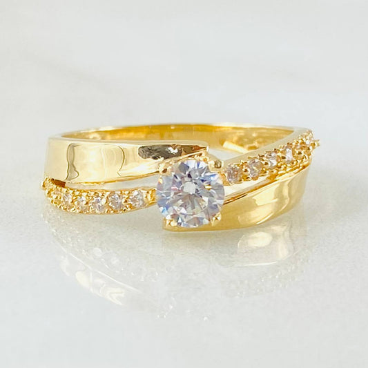 Anillo Solitario Linea Cruzada 2.6gr / T6 / Oro Amarillo 18K