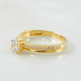 Anillo Solitario Escalera Cruzada 2.25gr / T6 1/4 / Oro Amarillo 18K