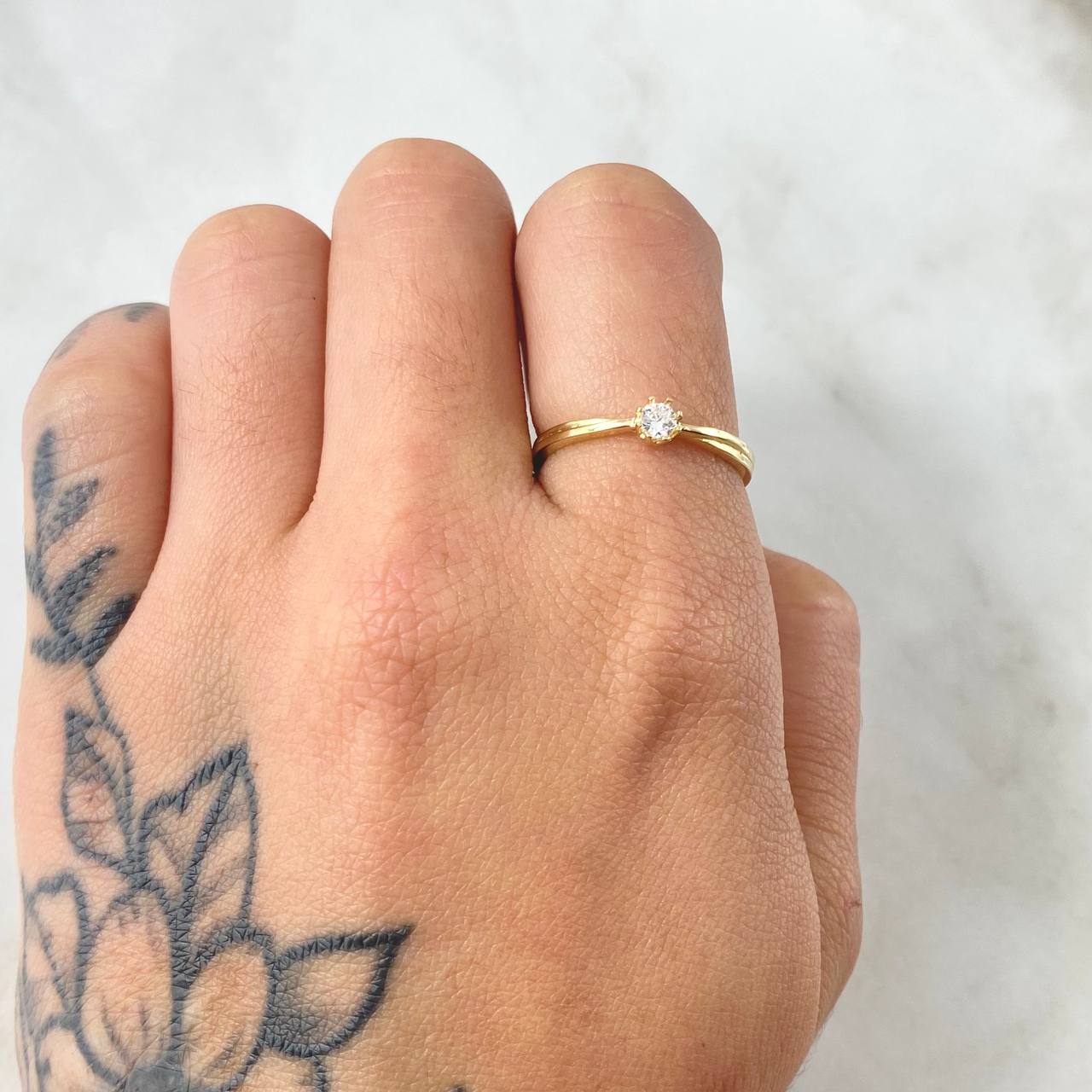 Anillo Solitario Redondo 1.95gr / T6 1/2 / Oro Amarillo 18K