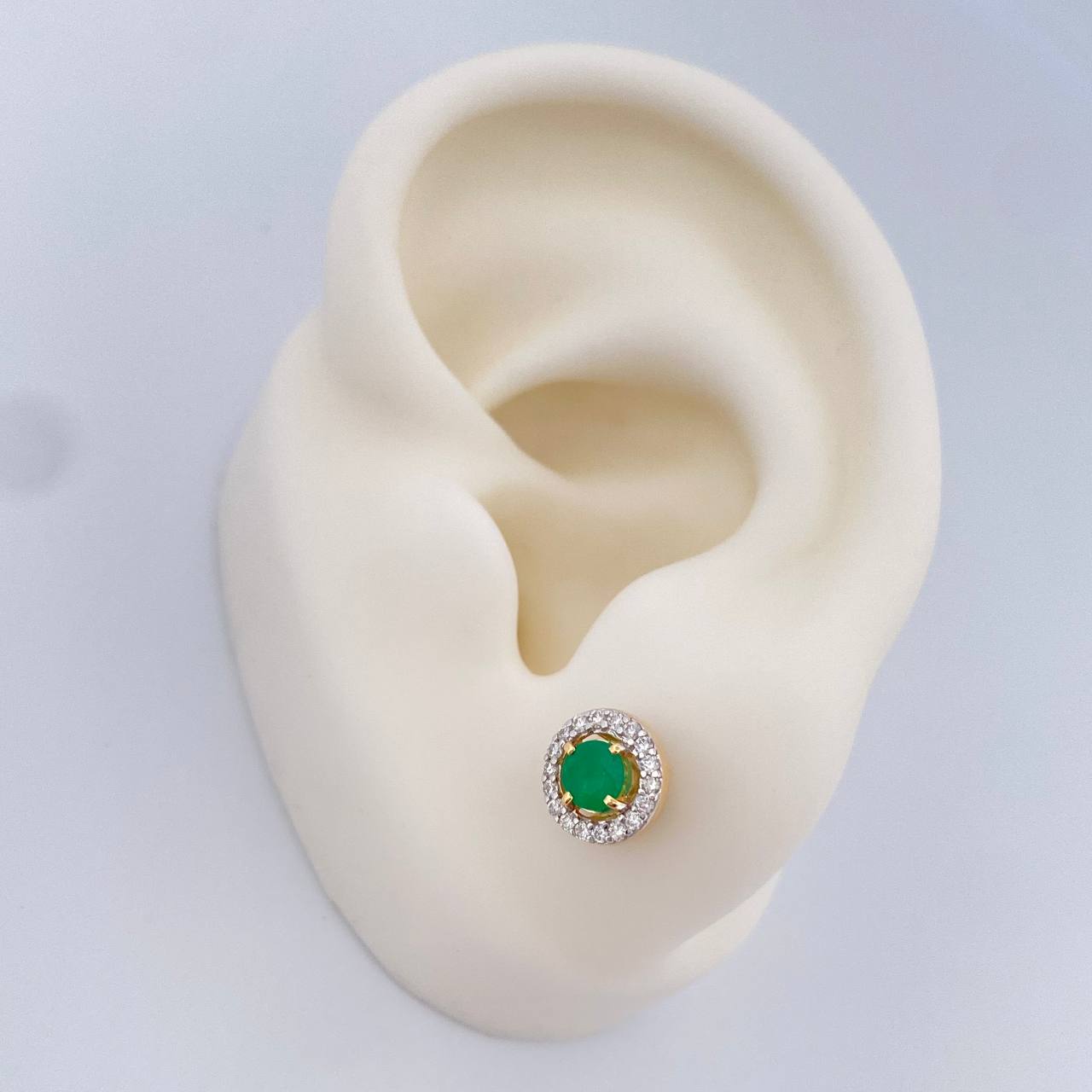 Topos Halo Circulo Esmeralda 1.9gr / Oro Amarillo 18K &