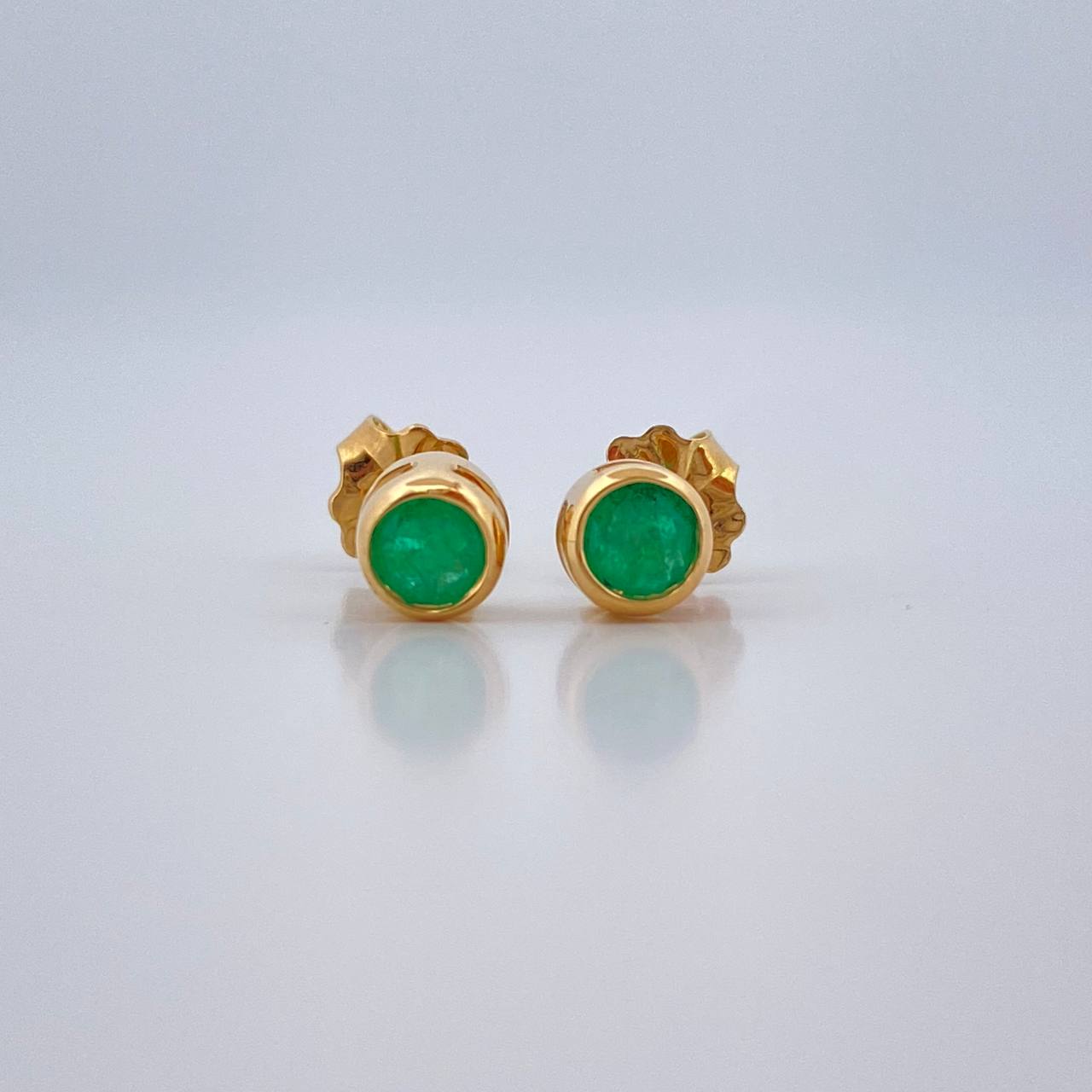 Topos Disel Esmeralda 1.1gr / Oro Amarillo 18K &