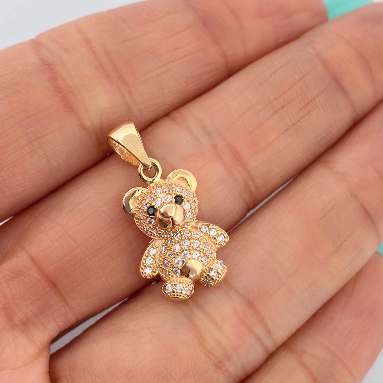 Dije Oso 3.45gr / 2.5cm / Oro Amarillo 18K $