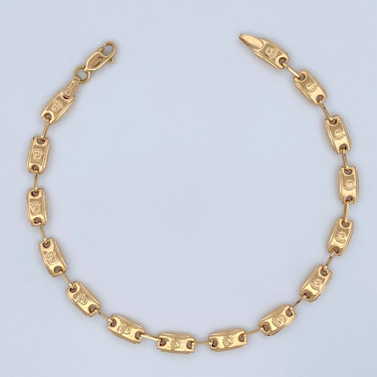 Pulso Rustico Corona 3.95gr / 21cm / 4mm Oro Amarillo 18K &