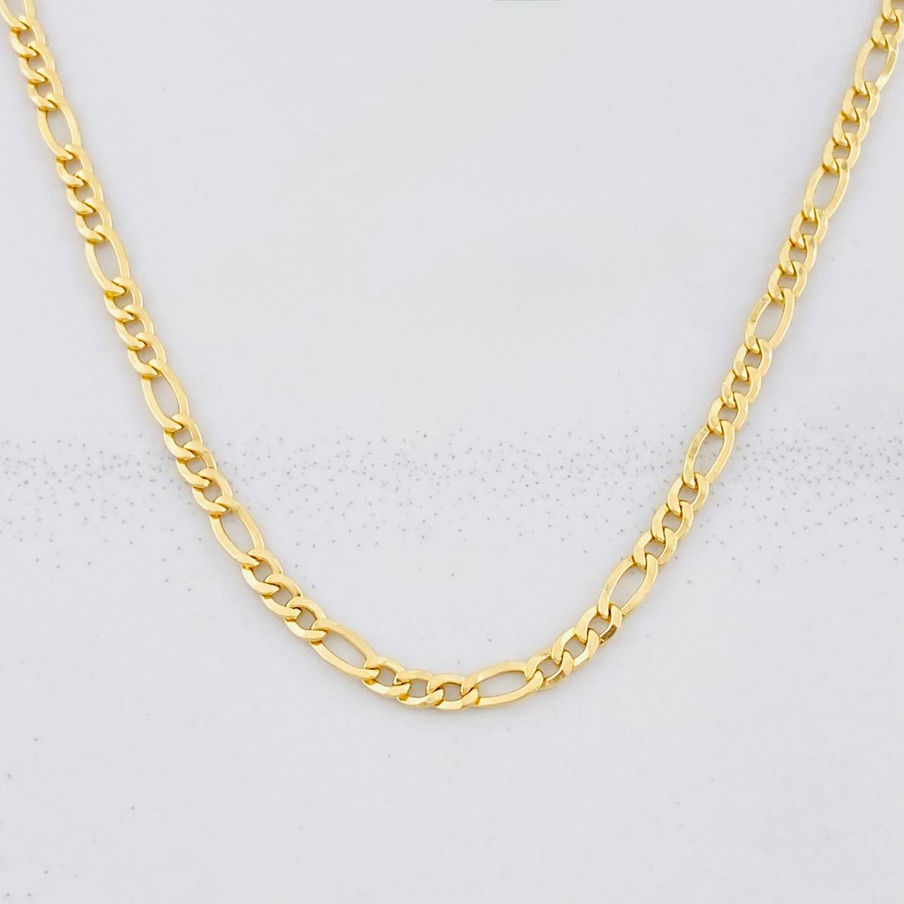 Cadena Figaro 3.15g / 50cm / 2.4mm Oro Amarillo 18K