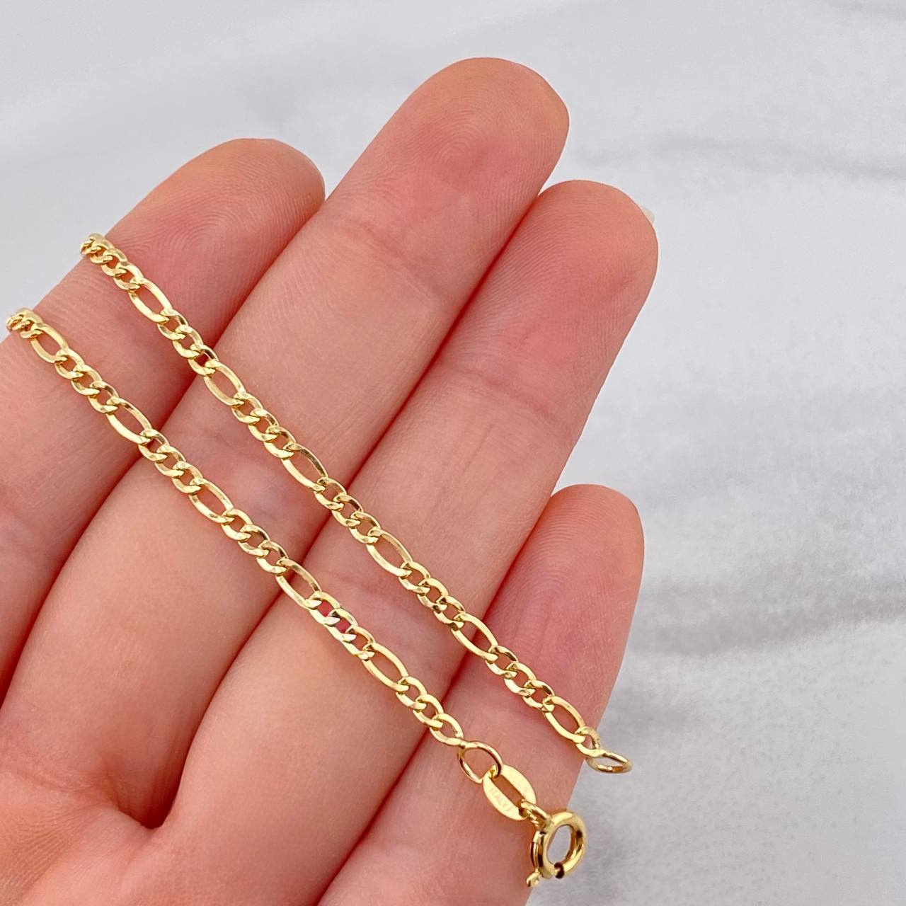 Cadena Figaro 3.2g / 50cm / 2.4mm Oro Amarillo 18K
