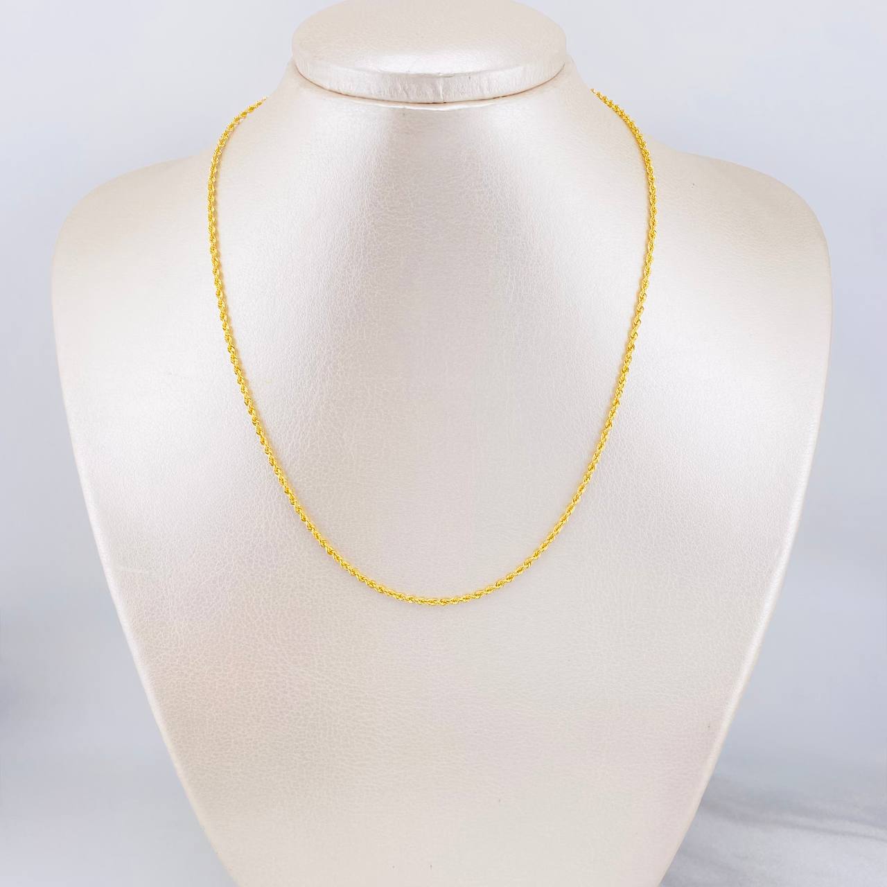 Cadena Lazo 1.45g / 40cm / 1.7mm Oro Amarillo 18K