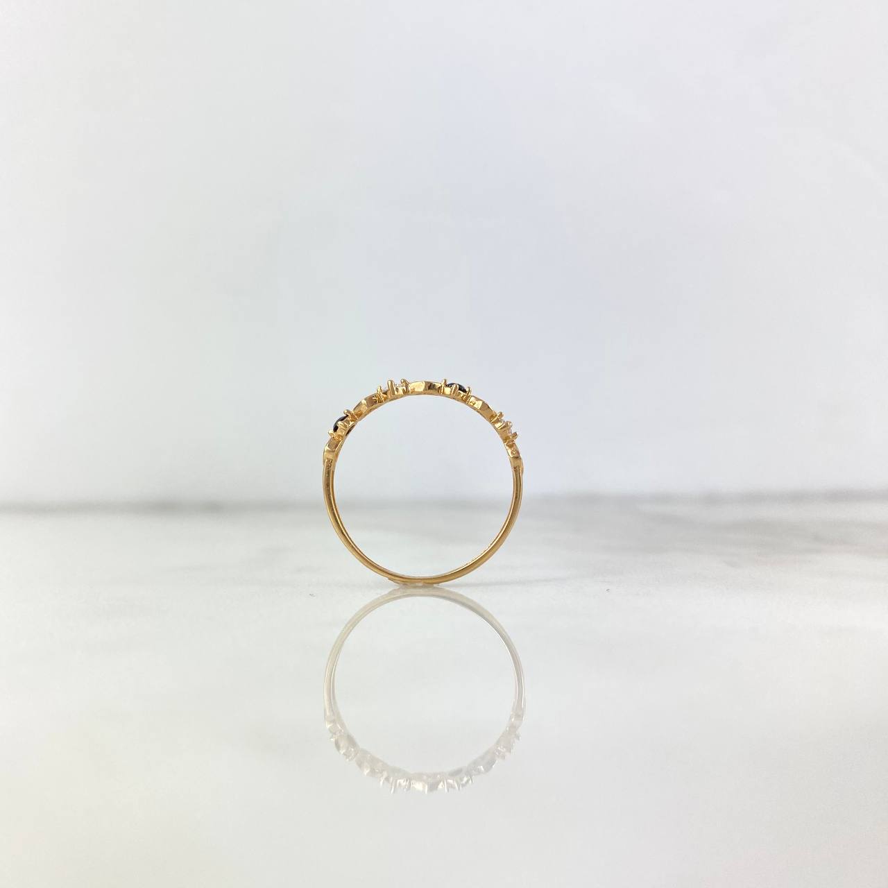 Anillo Corazones 1.05gr / T6 3/4 / Circones Blancos Negros Oro Amarillo