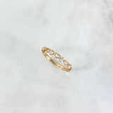 Anillo Corazones 1.1gr / T8 1/4 / Circones Blancos Oro Amarillo ©